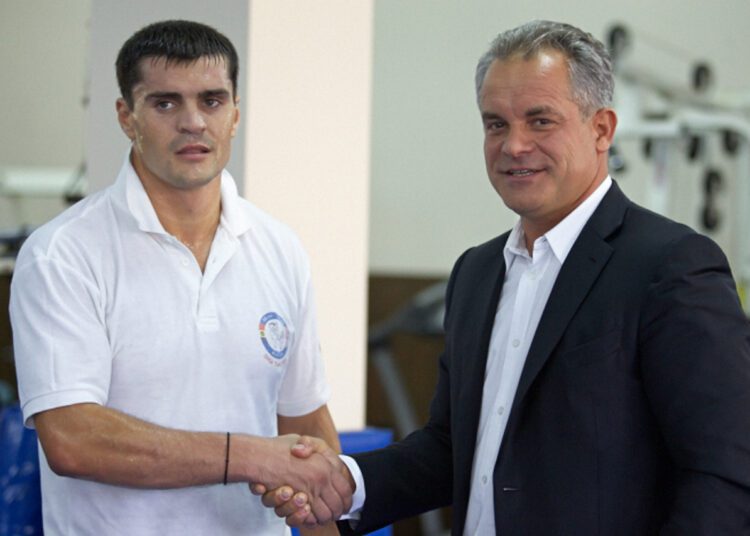 Mandat de arestare emis pe numele lui Vladimir Plahotniuc în Grecia. R. Moldova are 40 de zile să ceară extrădarea. Ce decizia s-a luat în cazul lui Țuțu