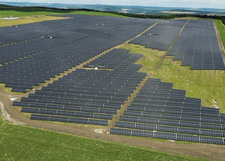 FOTO // Cel mai mare parc fotovoltaic din R. Moldova, lansat la Rădeni. A fost construit în doar opt luni