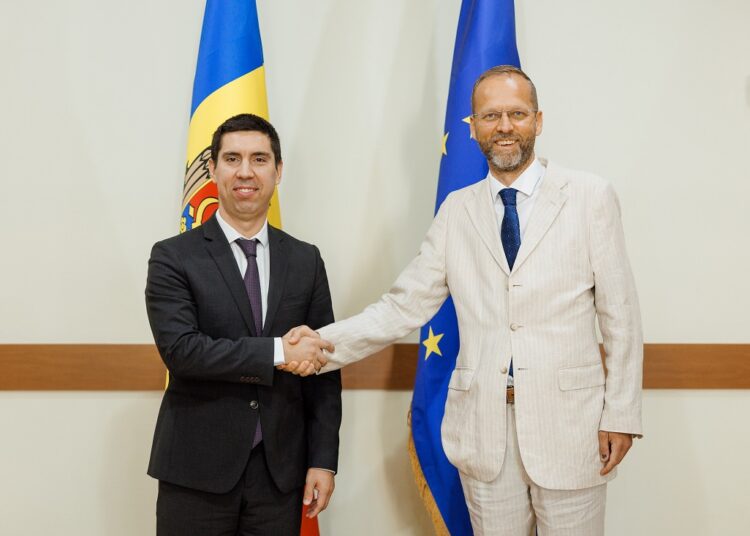 Șeful delegației UE în R. Moldova, Jānis Mažeiks își încheie mandatul. A avut o întrevedere de rămas bun cu Mihai Popșoi