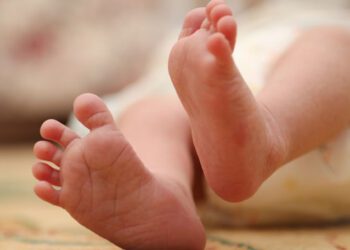 FOTO// O femeie din raionul Glodeni a născut în ambulanță o fetiță perfect sănătoasă