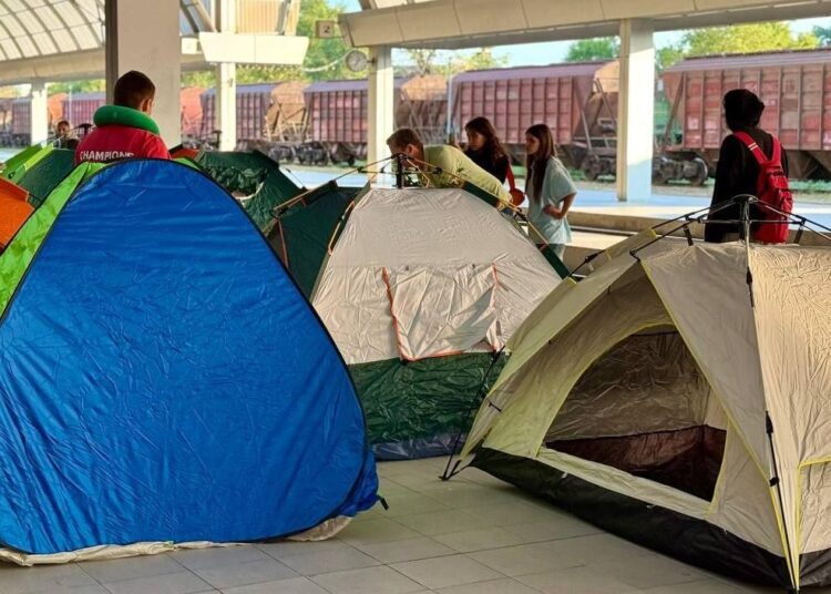 VIDEO// Protestul matinal al lui Șor a eșuat. Mai multe persoane ar fi reținute