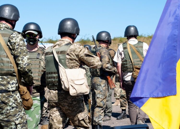 Ucrainenii între 18 şi 22 ani primesc permisiunea de a părăsi țara