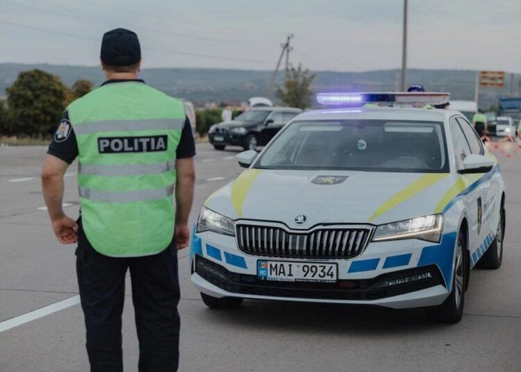 Zeci de șoferi în stare de ebrietate și mii de vitezomani. Polițiștii au împărțit amenzi la greu în acest weekend