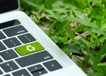 Быть эко- это круто! 5 компаний, которые дают возможность своим клиентам приобретать восстановленные устройства