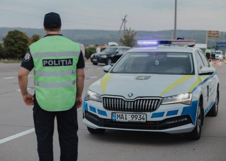 VIDEO// Legea s-a schimbat. Polițistul în uniformă, nu mai este obligat să prezinte legitimația de serviciu