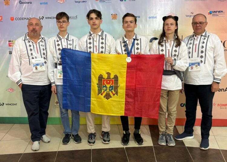 Lotul olimpic al R. Moldova a obținut o medalie de argint în cadrul Olimpiadei Internaționale de Informatică