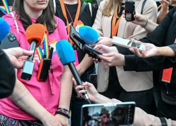 Astăzi intră în vigoare legea europeană privind libertatea mass-media