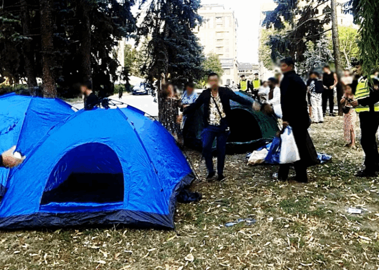 VIDEO// Persoane din diferite comunități etnice, de la nord și sud, aduse la Chișinău să protesteze contra plată