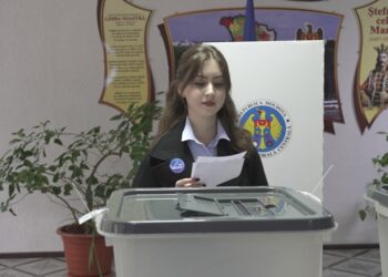La alegerile parlamentare, elevii și studenții vor putea vota în localitățile unde învață