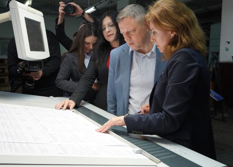 CEC a aprobat ordinea de înscriere a concurenților electorali în buletinul de vot