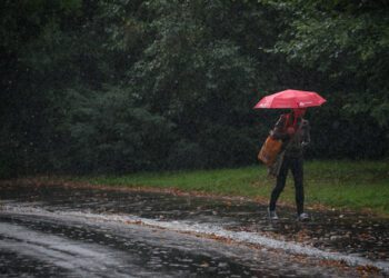 METEO // Toamna își intră în drepturi. Ploi slabe și temperaturi mici
