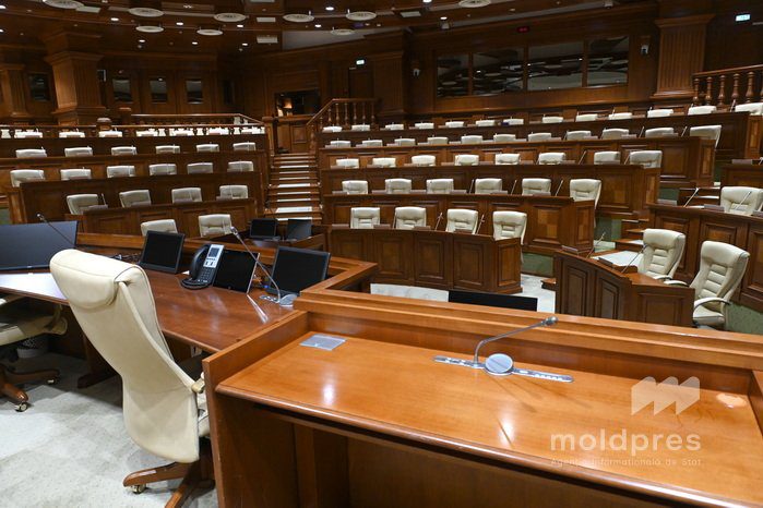 Cine sunt deputații care s-ar putea regăsi în viitorul Parlament