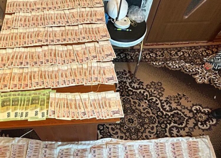 AUDIO/VIDEO// Perchezițiile matinale au fost efectuate în raionul Glodeni. Două persoane, reținute pentru coruperea alegătorilor în favoarea lui Șor