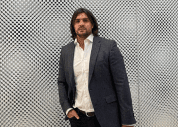 Constantin Țuțu nu a mai ajuns la Chișinău. Și-ar fi amânat revenirea