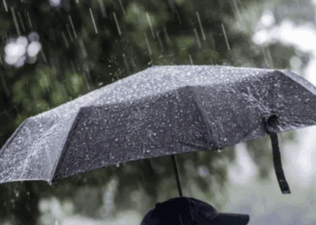 METEO // Ploi pe întreg teritoriul țării. Câte grade vor fi astăzi