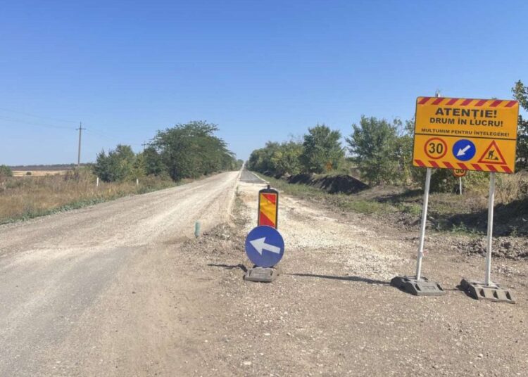 FOTO // Un drum din raionul Floreşti va fi modernizat: „Acest proiect este important pentru locuitorii din Unchitești, Hîrtop și Țipordei”