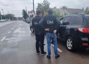 Mită de 2.500 de euro pentru un permis auto la Bălți