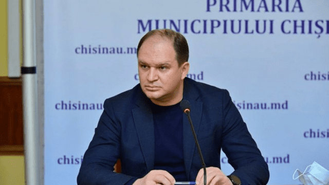 Ion Ceban renunță la mandatul de deputat și rămâne primar al municipiului Chișinău