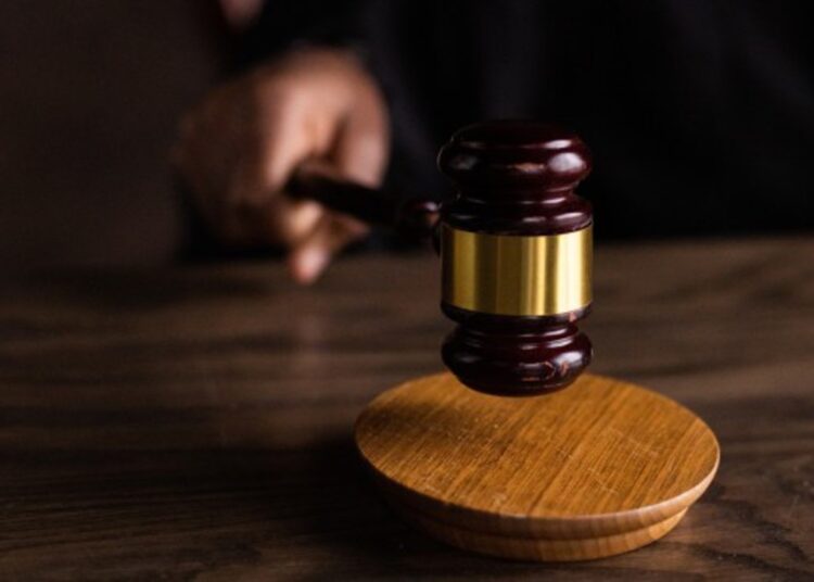 Un tânăr de 20 de ani, condamnat la închisoare: a urcat la volan fără permis de conducere și a accidentat mortal un pieton