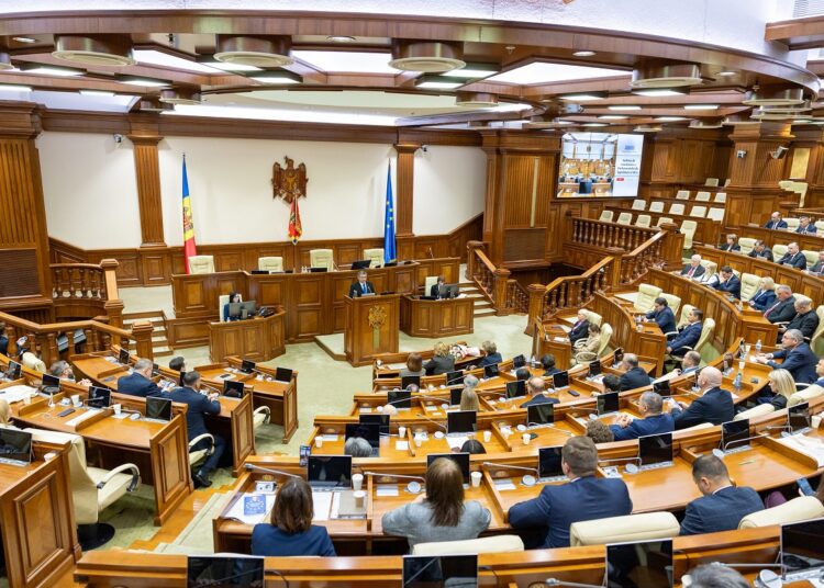 Vârsta medie a deputaților din Parlamentul de legislatură a XII-a este de 48 de ani