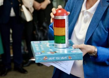 Copiii cu cerințe educaționale speciale din 95 de școli din R. Moldova vor beneficia de echipamente asistive