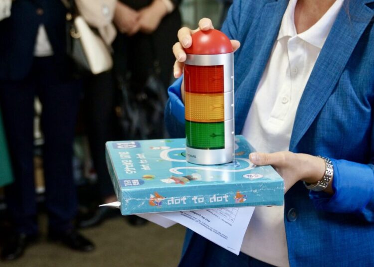 Copiii cu cerințe educaționale speciale din 95 de școli din R. Moldova vor beneficia de echipamente asistive