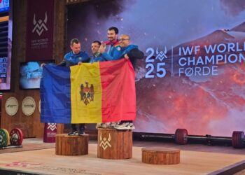 FOTO // Halterofilul Marin Robu a cucerit trei medalii de bronz la Campionatul Mondial din Norvegia