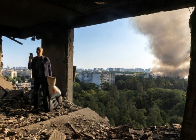 Autorităţile ucrainene ordonă evacuări în masă din jurul oraşului devastat Kupiansk