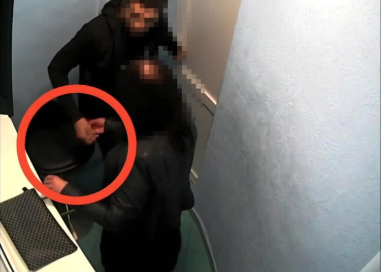 VIDEO // O avocată din Bălți, reținută în timp ce transmitea droguri clientului său chiar în penitenciar