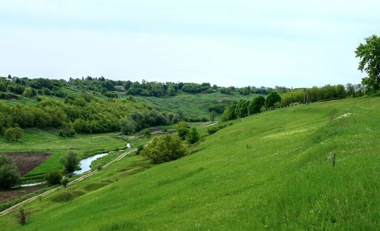 În raionul Briceni va fi amenajat traseul ecoturistic „Zamca”