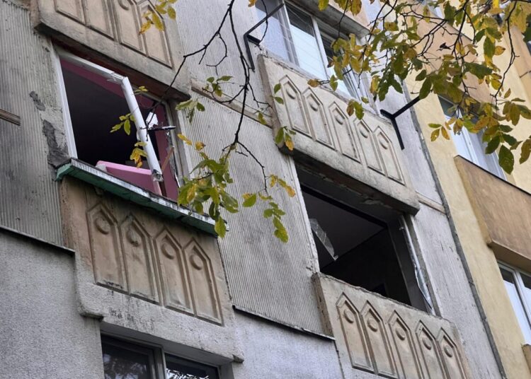 FOTO // O nouă explozie s-a produs într-un bloc din România: „O posibilă acumulare de gaze”