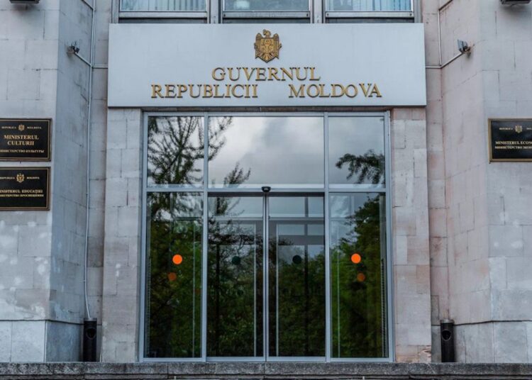 FOTO // Alexandru Munteanu a mai anunțat două nume din viitorul Guvern. Cine va prelua șefia ministerelor Muncii și Mediului