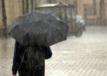 METEO // Nu uitați umbrelele acasă. Cod Galben de ploi pentru următoarele două zile