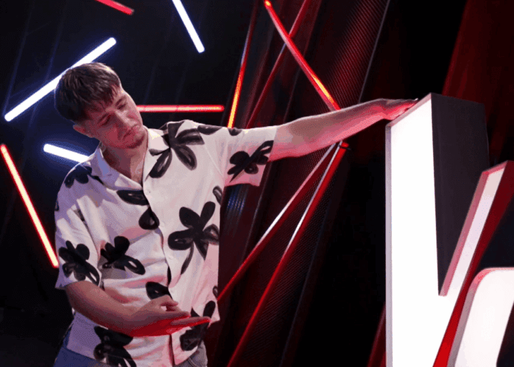 VIDEO // Un tânăr din Anenii Noi a adus jurații de la Vocea României până la lacrimi. Vezi ce echipă a ales