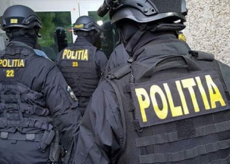 Percheziții în nordul Moldovei. Mai multe persoane, suspectate de pregătirea destabilizărilor și dezordinilor în masǎ