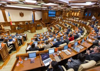 Parlamentul are opt deputați noi. Cine sunt aceștia