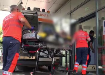 Tentativă de sinucidere transmisă live. Un bărbat din Roman s-a împușcat în cap în timpul unei transmisiuni pe TikTok