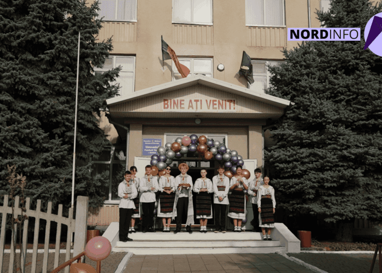 VIDEO // Jumătate de secol de istorie. Gimnaziul din Fundurii Vechi a sărbătorit 50 de ani de activitate