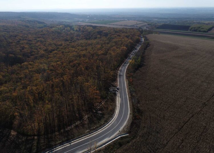 FOTO // Au fost finalizate lucrările de reparație pe sectorul de drum Reteni – Păscăuți, raionul Rîșcani