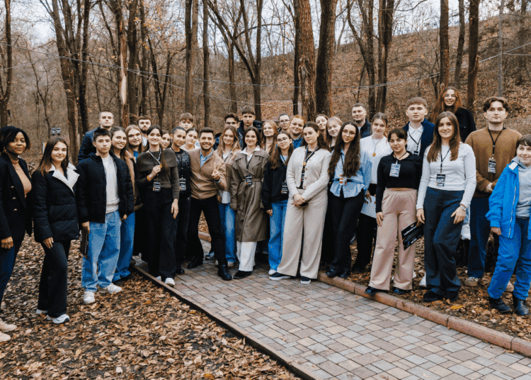 Tinerii din Republica Moldova au participat la atelierul „WE NEXT”, dedicat formării unei noi generații de lideri civici