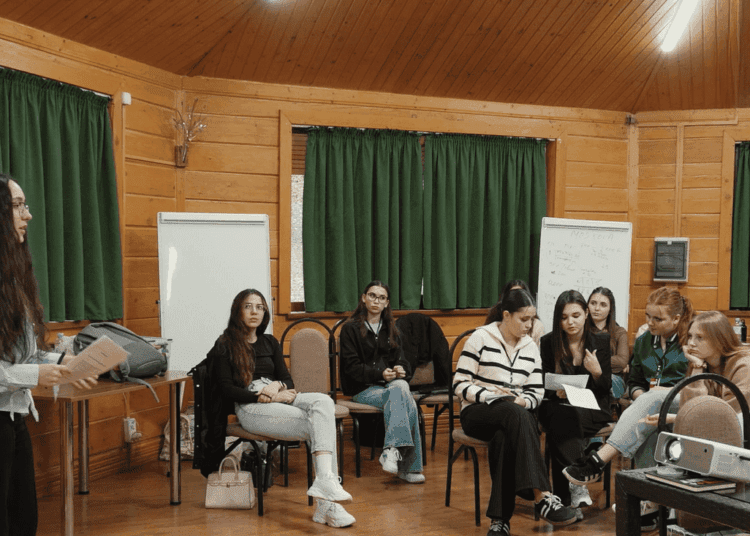 VIDEO // Tinerii din Republica Moldova au participat la WE NEXT, proiect care promovează democrația și implicarea civică