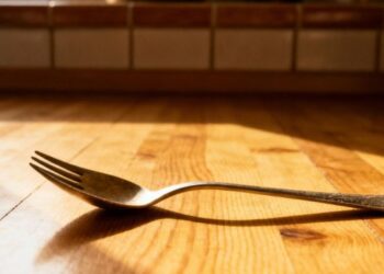 Un bărbat din Bălți, condamnat la 9 ani de închisoare, după ce și-a atacat amicul cu o furculiță pentru ai fura telefonul