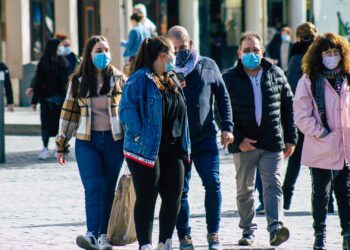 „Este ca în perioada COVID”. „Supergripa” se răspândește în Europa: spitale pline, școli închise și revin măștile