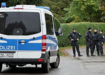 Un șofer român de TIR a fost jefuit într-o parcare din Germania chiar în timp ce dormea. S-a trezit fără toată marfa