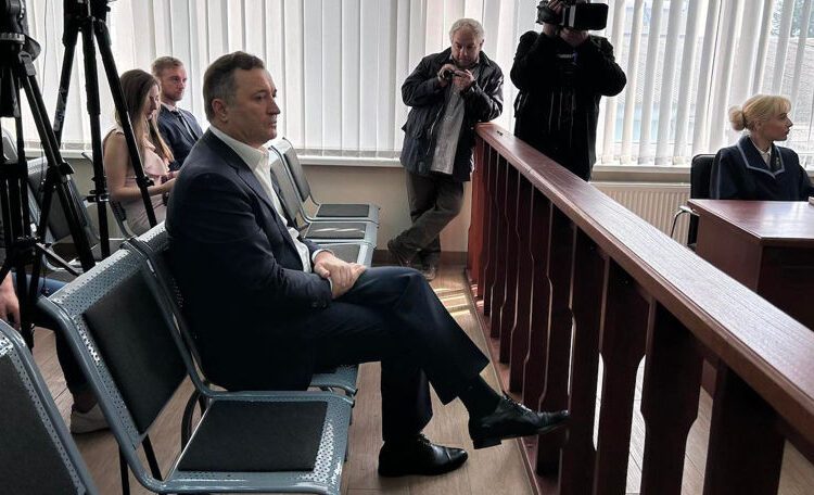 Franța: Fostul premier, Vlad Filat, condamnat în lipsă la 2 ani de închisoare pentru spălare de bani