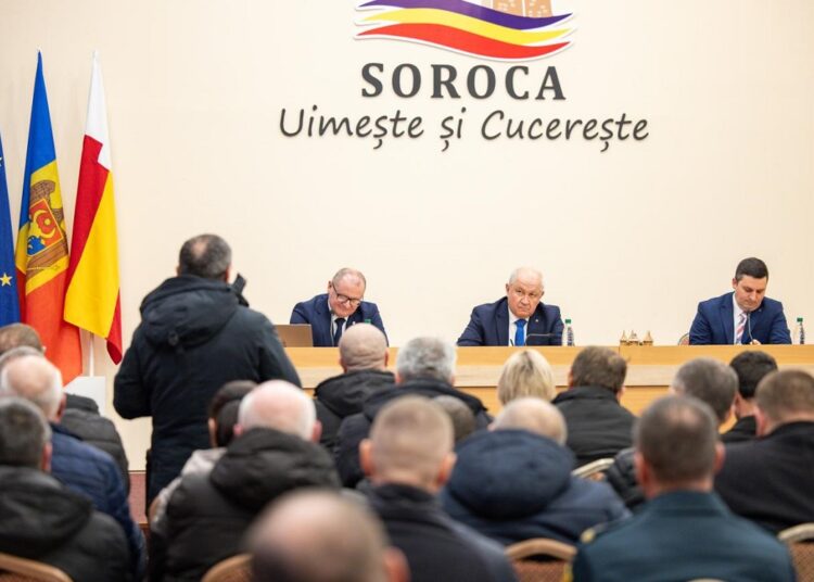 Prim-ministrul R. Moldova, de vorbă cu autoritățile publice locale din Soroca: „Putem rezolva problemele oamenilor cu perseverență, răbdare și multă muncă”