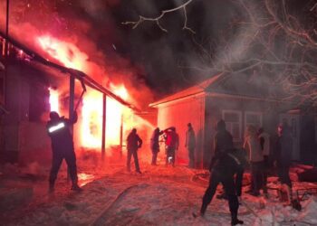 Incendiu nocturn pe strada Păcii din orașul Cupcini