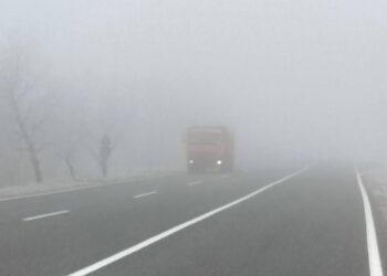 Внимание! На нескольких трассах страны движение осуществляется в условиях тумана