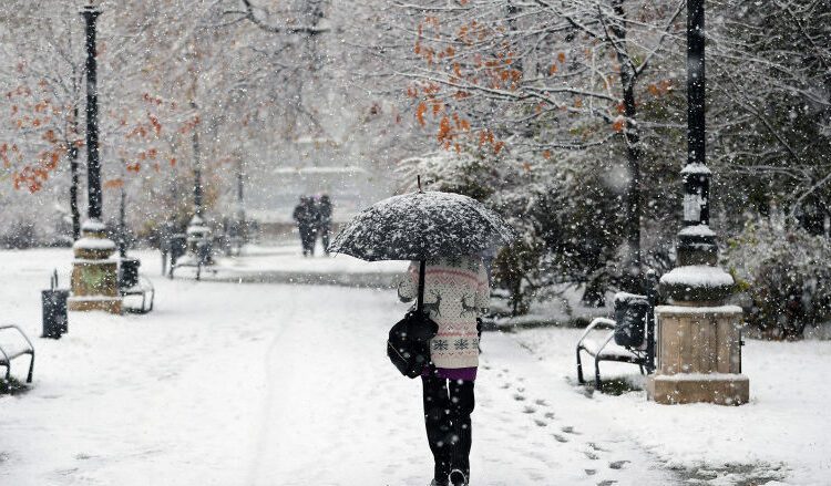 METEO // Ninsori slabe în nordul și centrul țării. Câte grade vor fi astăzi