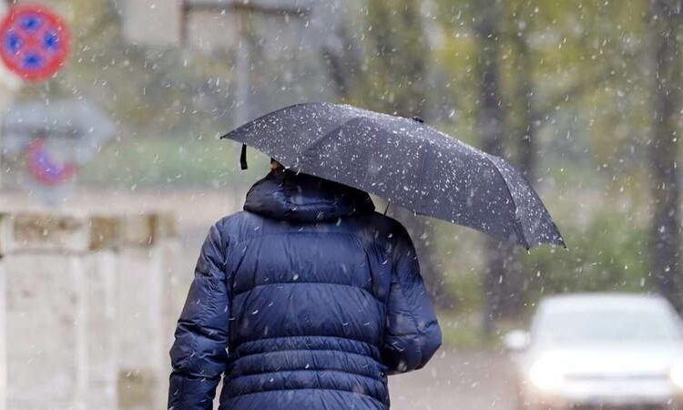 METEO // Ninsoare, lapoviță și ploi. Câte grade vor fi astăzi